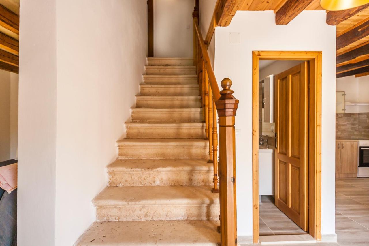 House Krizanic In Marcana, Istria, With 2 Apartments, Total 9 Guests Exterior photo